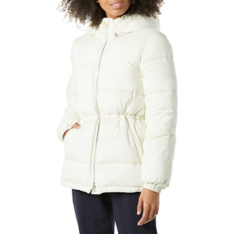Женская пуховая куртка с резинкой и тяжелым поясом в цвете слоновой кости