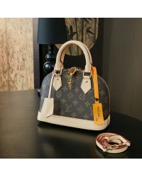 Louis Vuitton M46990 Women's Handbag