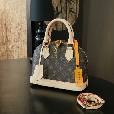 Louis Vuitton M46990 Women's Handbag