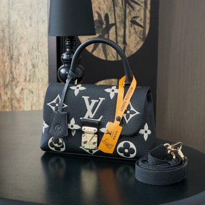 Louis Vuitton M45978 Women's Handbag